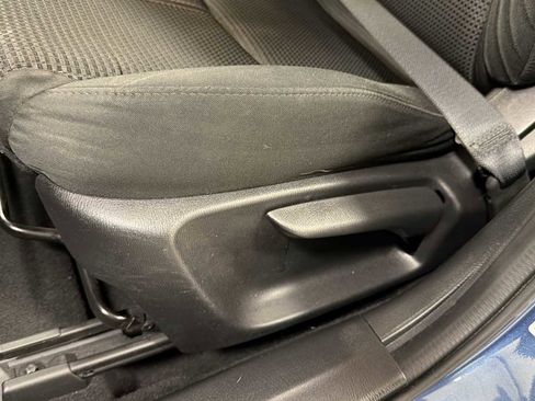 Used 2017 MAZDA MAZDA3 Sport w/ Preferred Equipment Package FWD image 14