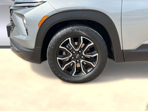 Used 2024 Chevrolet TrailBlazer ACTIV image 12
