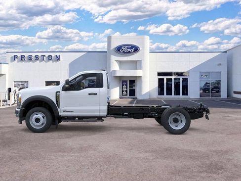 New 2026 Ford F550 4x4 Regular Cab Super Duty image 3