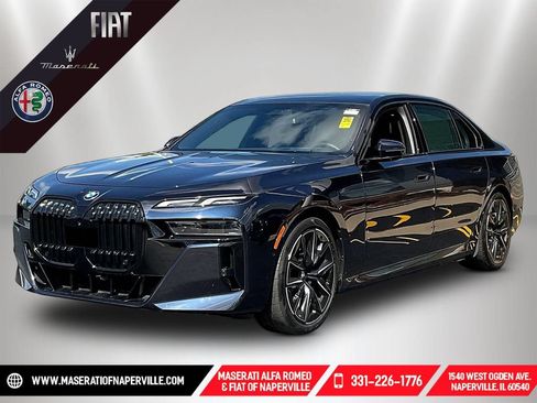 Used 2023 BMW i7 xDrive60 AWD/4WD image 1