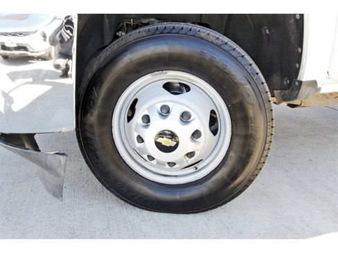 Used 2015 Chevrolet Silverado 3500 W/T image 26