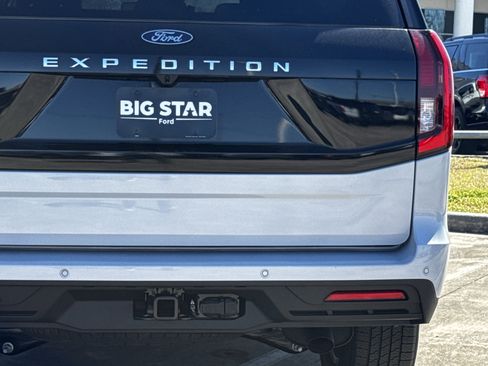 New 2026 Ford Expedition Active image 10