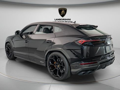 Used 2024 Lamborghini Urus Performante AWD/4WD image 4