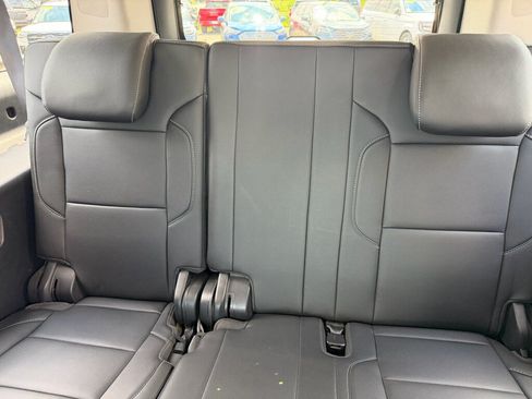 Used 2019 Chevrolet Suburban LT w/ RST Edition AWD/4WD image 9