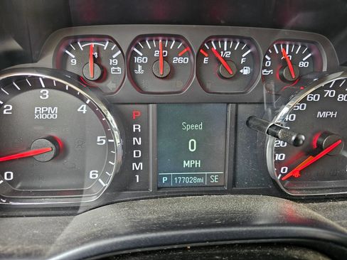 Used 2016 Chevrolet Silverado 3500 2WD Crew Cab image 9