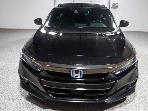 Used 2022 Honda Accord Sport image 4