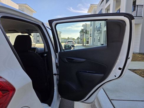Used 2020 Chevrolet Spark LT image 39