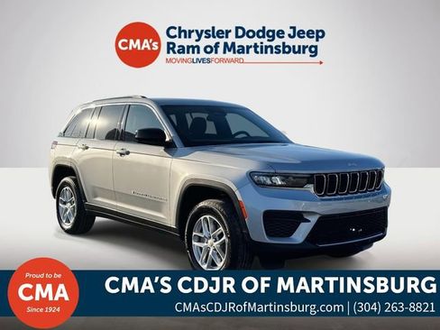 New 2025 Jeep Grand Cherokee Laredo X w/ Luxury Tech Group I AWD/4WD image 1