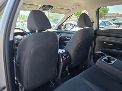 Used 2025 Hyundai Tucson SEL FWD image 18