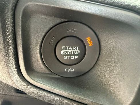 New 2026 Jeep Gladiator Sport AWD/4WD image 18