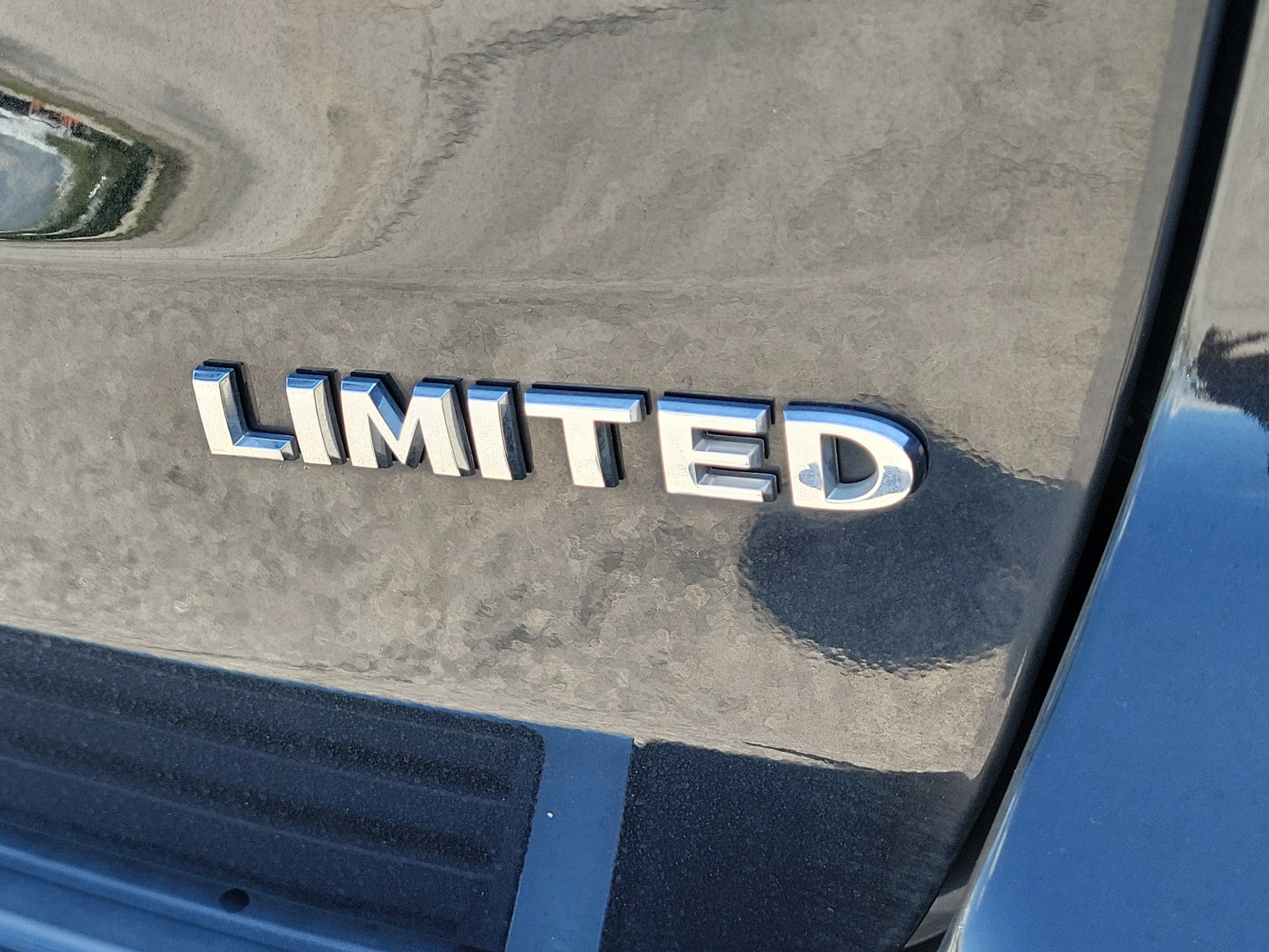 Used 2021 Jeep Grand Cherokee Limited RWD image 9