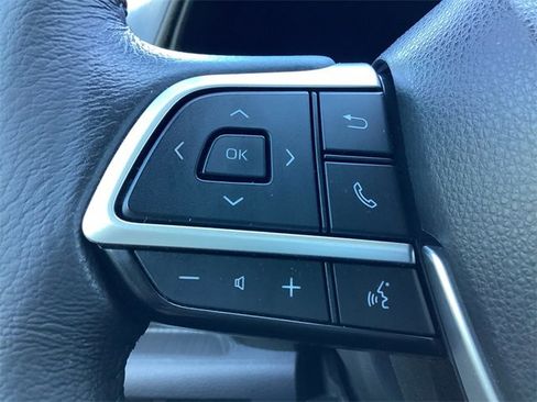 Certified 2022 Toyota Sienna XLE image 17