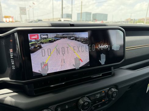 New 2025 Jeep Wrangler Sahara image 21