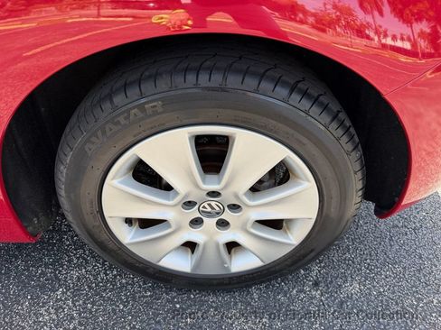 Used 2010 Volkswagen Beetle Convertible FWD image 60