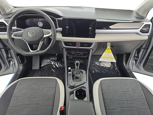 New 2026 Volkswagen Taos SE AWD/4WD image 9