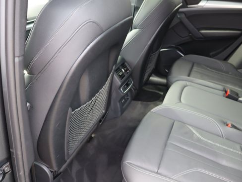 Used 2024 Audi Q5 2.0T Premium w/ Summer of Audi Package AWD/4WD image 20