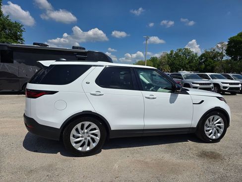Used 2025 Land Rover Discovery S AWD/4WD image 7