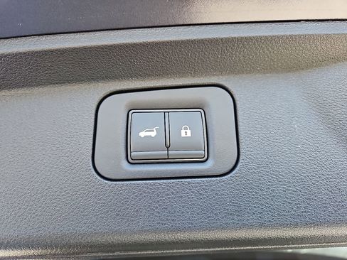 Used 2025 INFINITI QX80 Luxe image 29