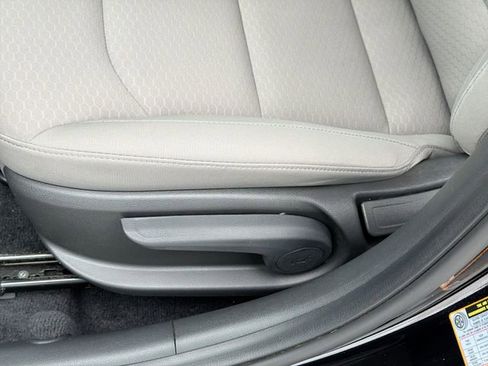 Used 2020 Hyundai Elantra Value Edition w/ Cargo Package (C1) image 16