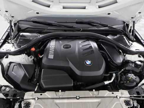Used 2025 BMW 330i Sedan w/ Convenience Package image 15