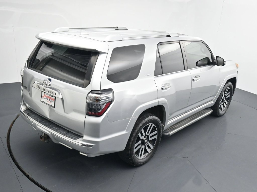 Used 2016 Toyota 4Runner Limited AWD/4WD image 30