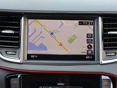 Certified 2025 INFINITI QX50 Sport image 3