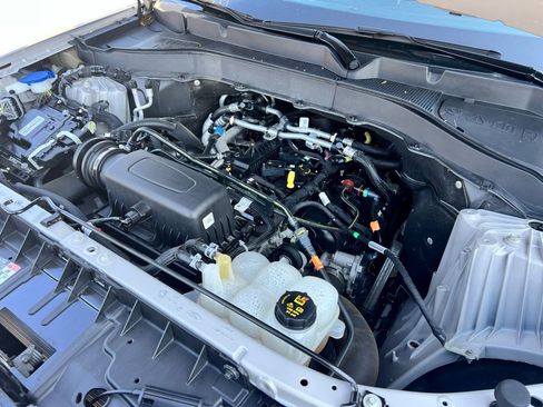 Used 2022 Ford Explorer XLT w/ Equipment Group 202A image 54