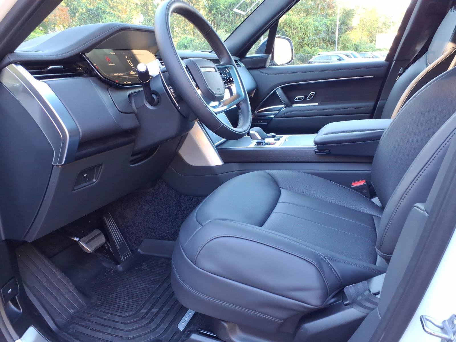 New 2027 Land Rover Range Rover SE AWD/4WD image 17