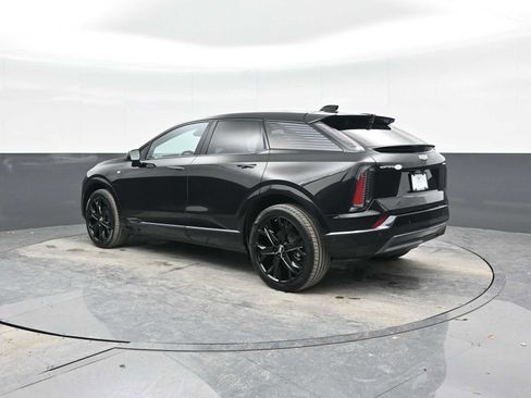 New 2025 Cadillac Optiq Sport 2 w/ LPO, ONYX Package image 3
