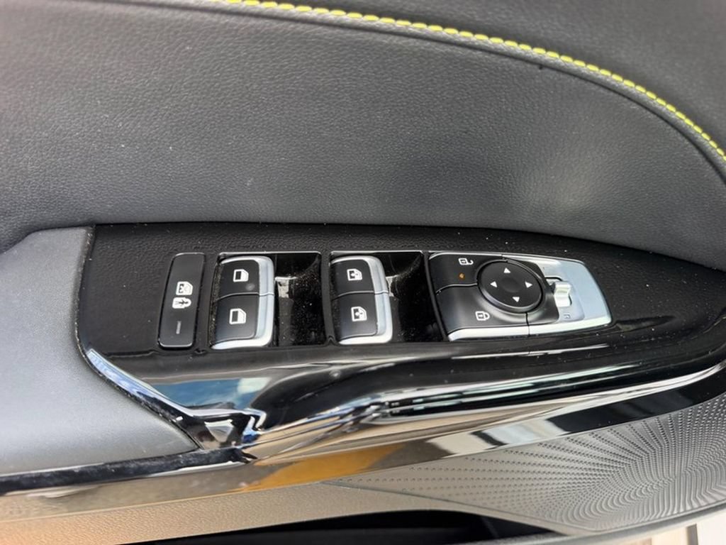 Used 2025 Kia K5 GT FWD image 18