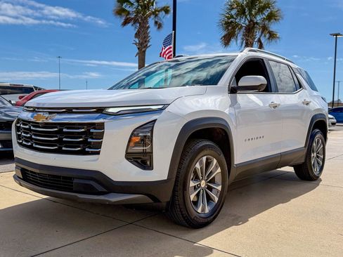 Used 2025 Chevrolet Equinox LT w/ Convenience Package II image 31