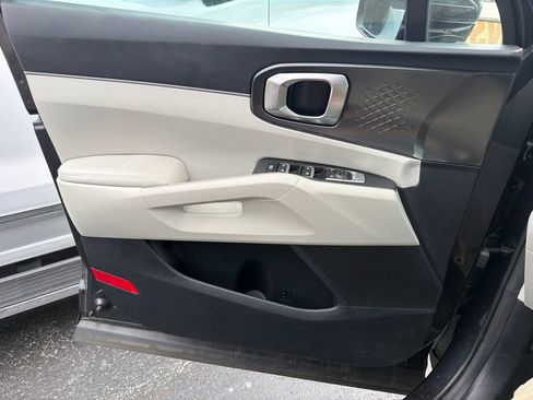 Used 2025 Kia Sorento S w/ Panoramic Sunroof Package FWD image 7