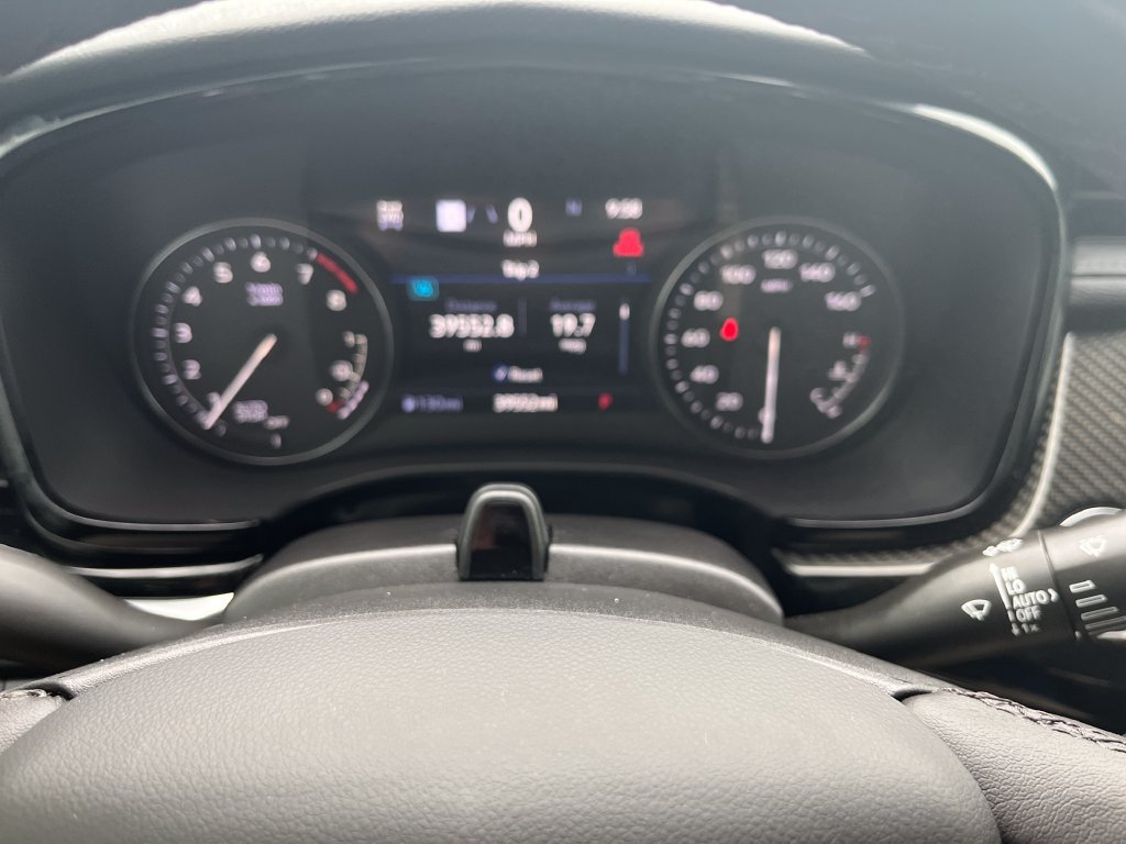 Used 2023 Cadillac XT6 Sport w/ Technology Package AWD/4WD image 16