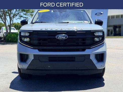 Certified 2025 Ford Expedition Max Active AWD/4WD image 3