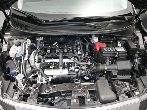 Used 2025 Nissan Versa S w/ Trunk Package image 23