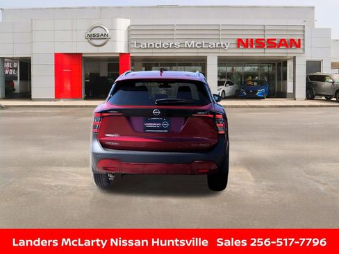 Used 2025 Nissan Kicks SR image 5