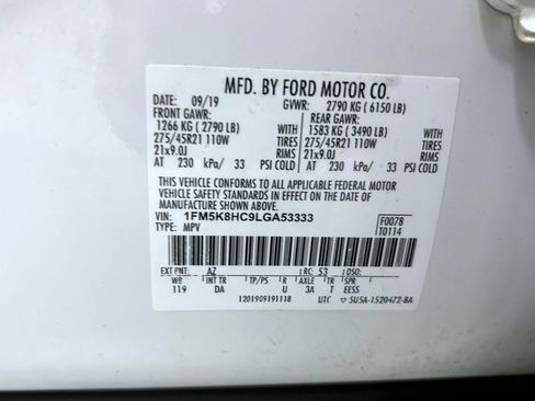 Used 2020 Ford Explorer Platinum w/ Premium Technology Package AWD/4WD image 26
