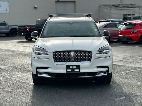 Used 2021 Lincoln Aviator Reserve w/ Equipment Group 202A image 8