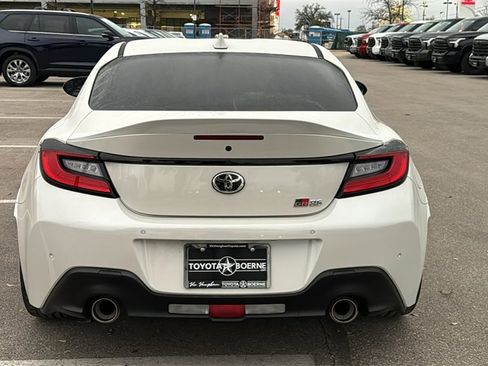 New 2026 Toyota GR86 Premium image 7