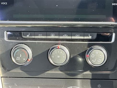 Used 2019 Volkswagen Golf Alltrack SE image 15