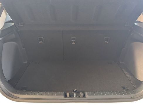 Used 2025 Hyundai Venue SEL image 7