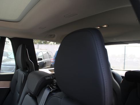 New 2026 Volvo XC90 B6 Plus w/ Protection Package Premier AWD/4WD image 29