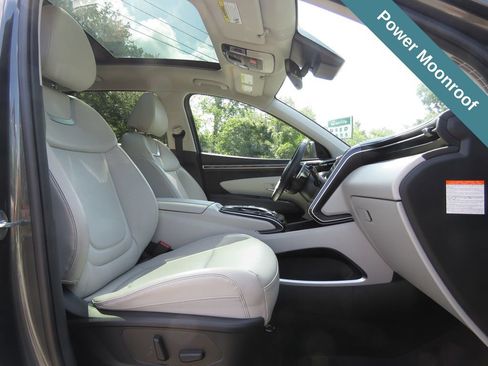 Used 2024 Hyundai Tucson Limited AWD/4WD image 13