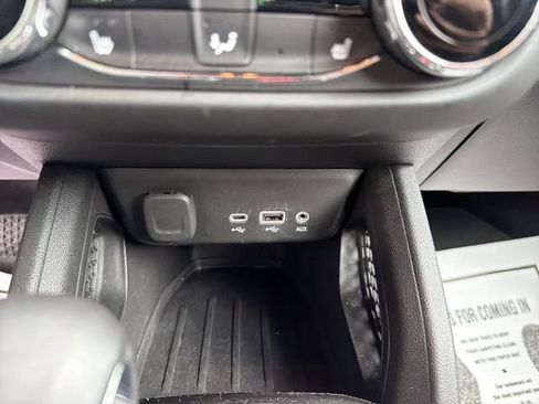 Used 2023 Chevrolet TrailBlazer RS w/ Convenience Package AWD/4WD image 21