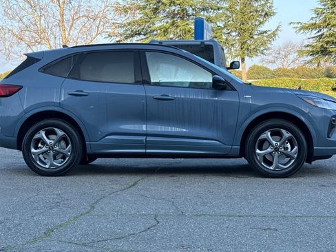 Certified 2023 Ford Escape ST-Line image 3