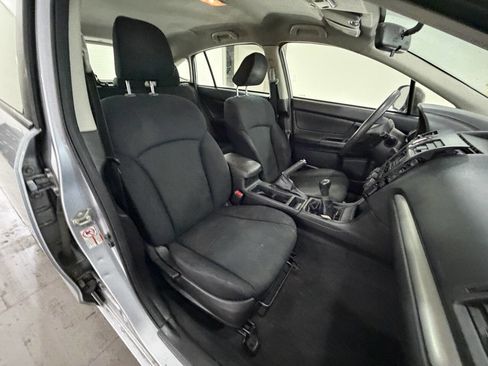 Used 2013 Subaru Impreza 2.0i image 10