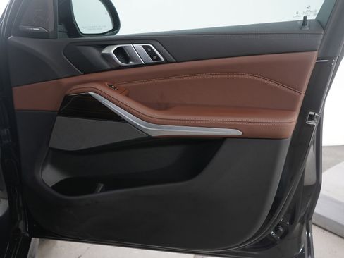 Used 2024 BMW X5 xDrive40i w/ M Sport Package image 14