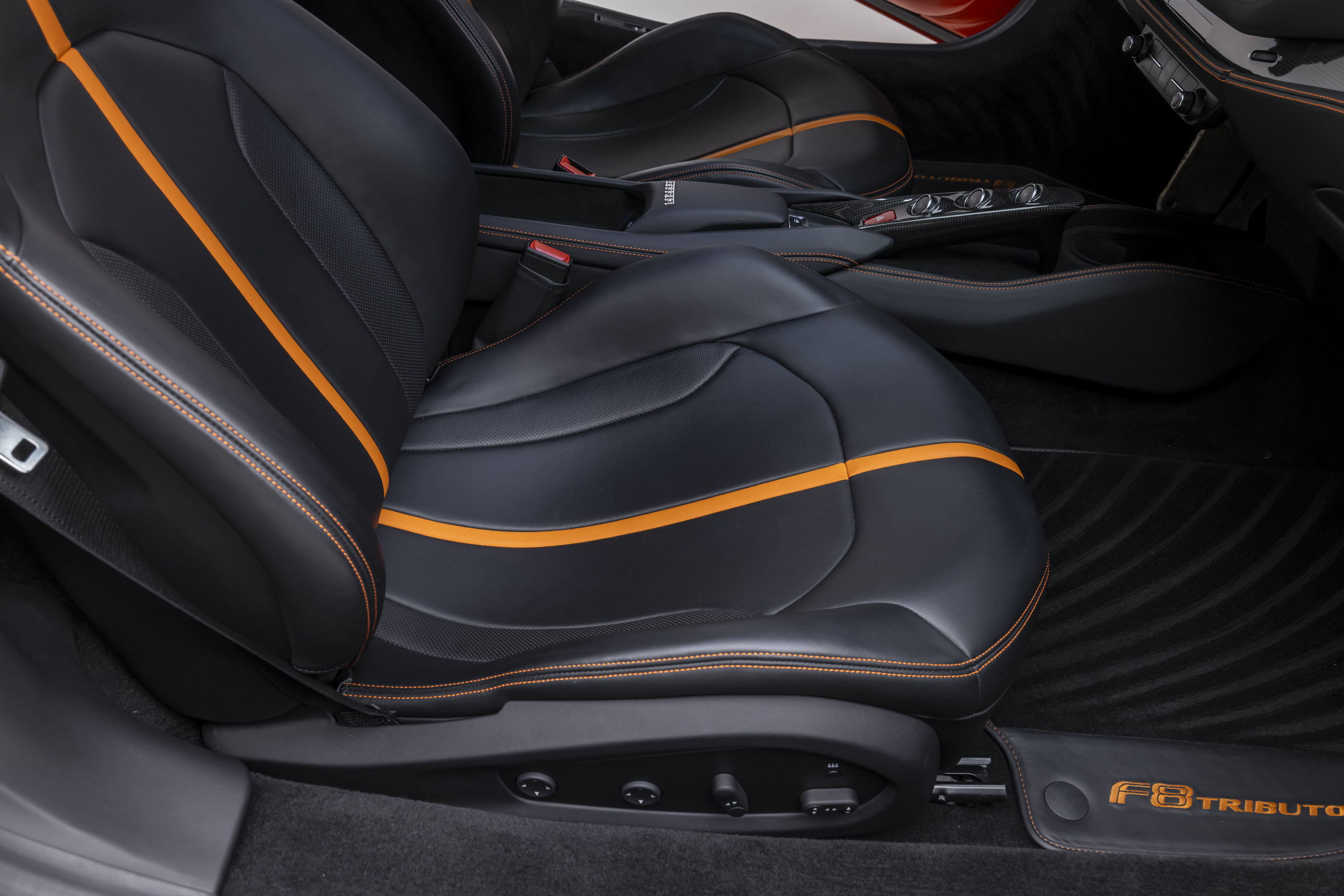 Certified 2021 Ferrari F8 Tributo RWD image 47