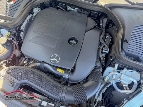 Used 2020 Mercedes-Benz GLC 300 GLC 300 4MATIC Sport Utility 4 image 9