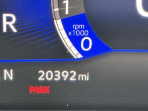 Certified 2022 Volkswagen Tiguan SE image 39